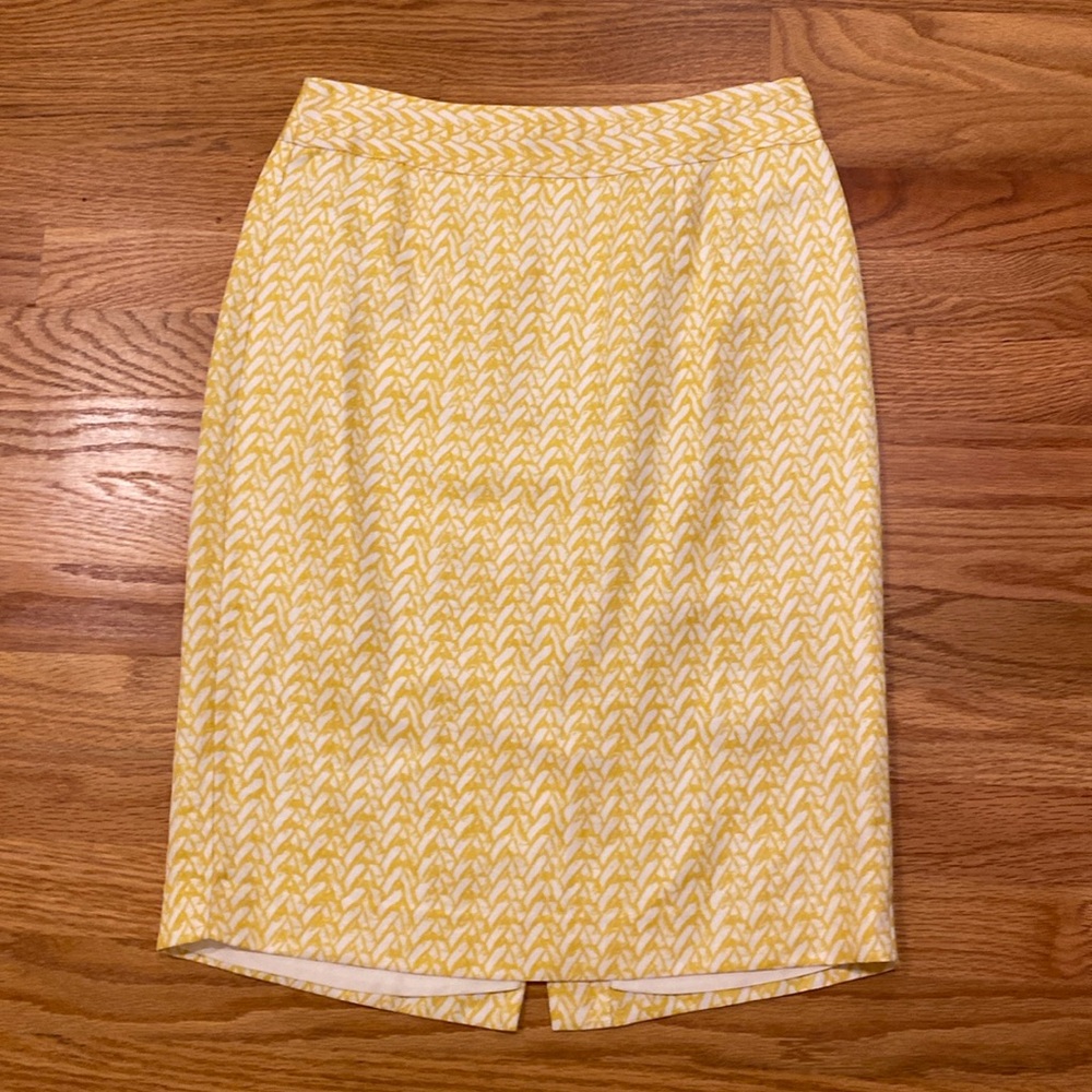 Banana republic yellow and white pencil skirt
